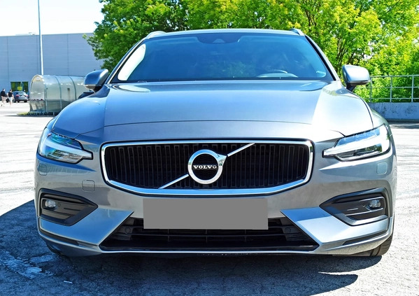 Volvo V60 cena 92900 przebieg: 60000, rok produkcji 2019 z Radom małe 781